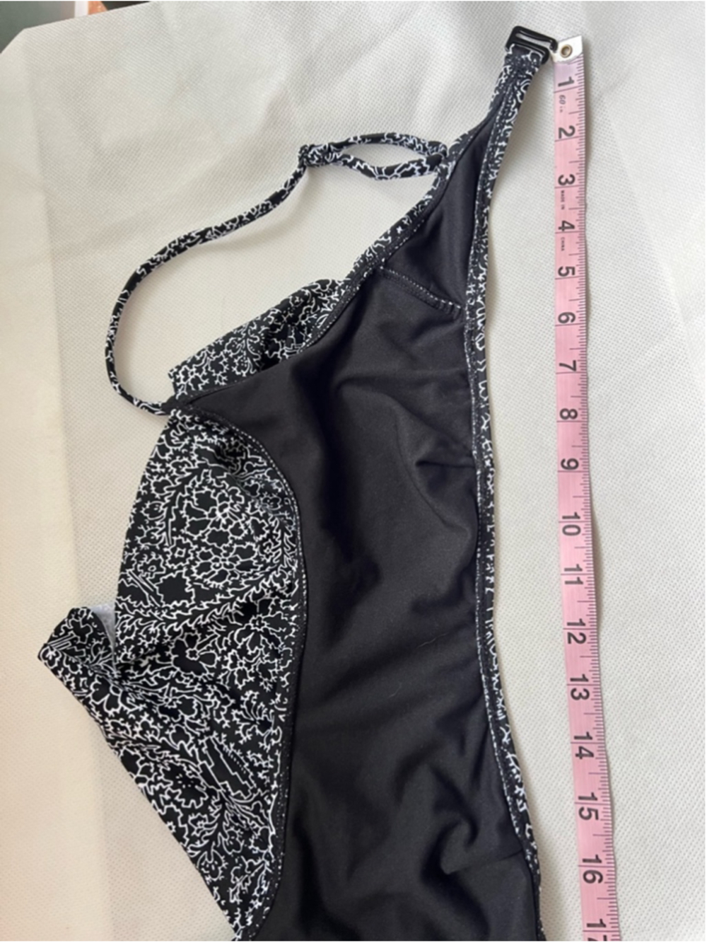 NWT Old Navy Ruffle Adjustable straps Bandeau-style top size Medium Black White - Picture 6 of 7